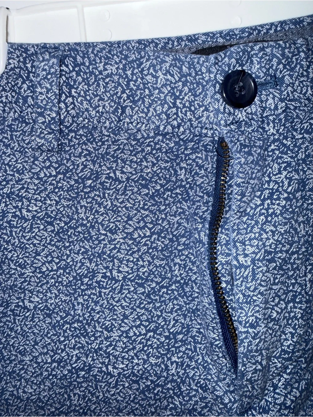 Banana Republic Men's Classic Textured Blue Shorts